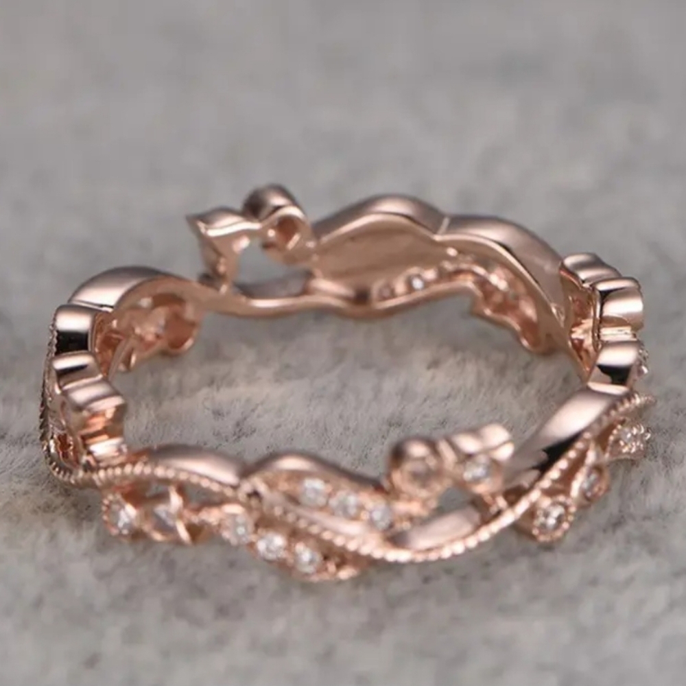 Women's flower ring rose gold plated w/ rhinestone size 6 to 9 - Picture 5 of 5